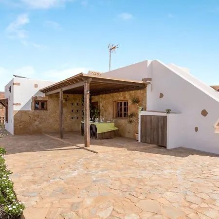 Casa Laura Villa La Ampuyenta
